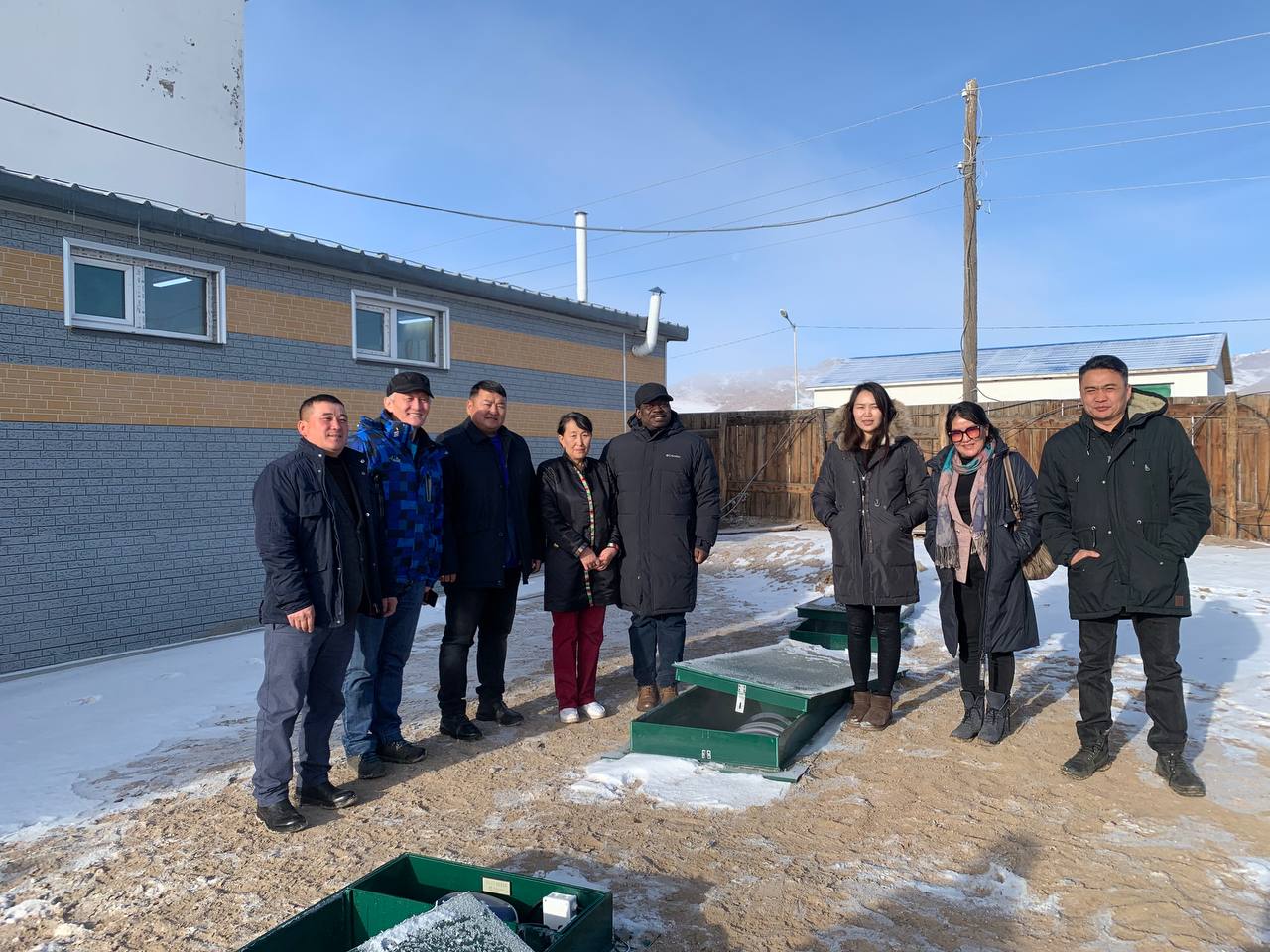 ЭМЯ сумын эмнэлгүүдийн ариун цэврийн байгууламж, халуун усыг үе шаттай шийдэж байна  