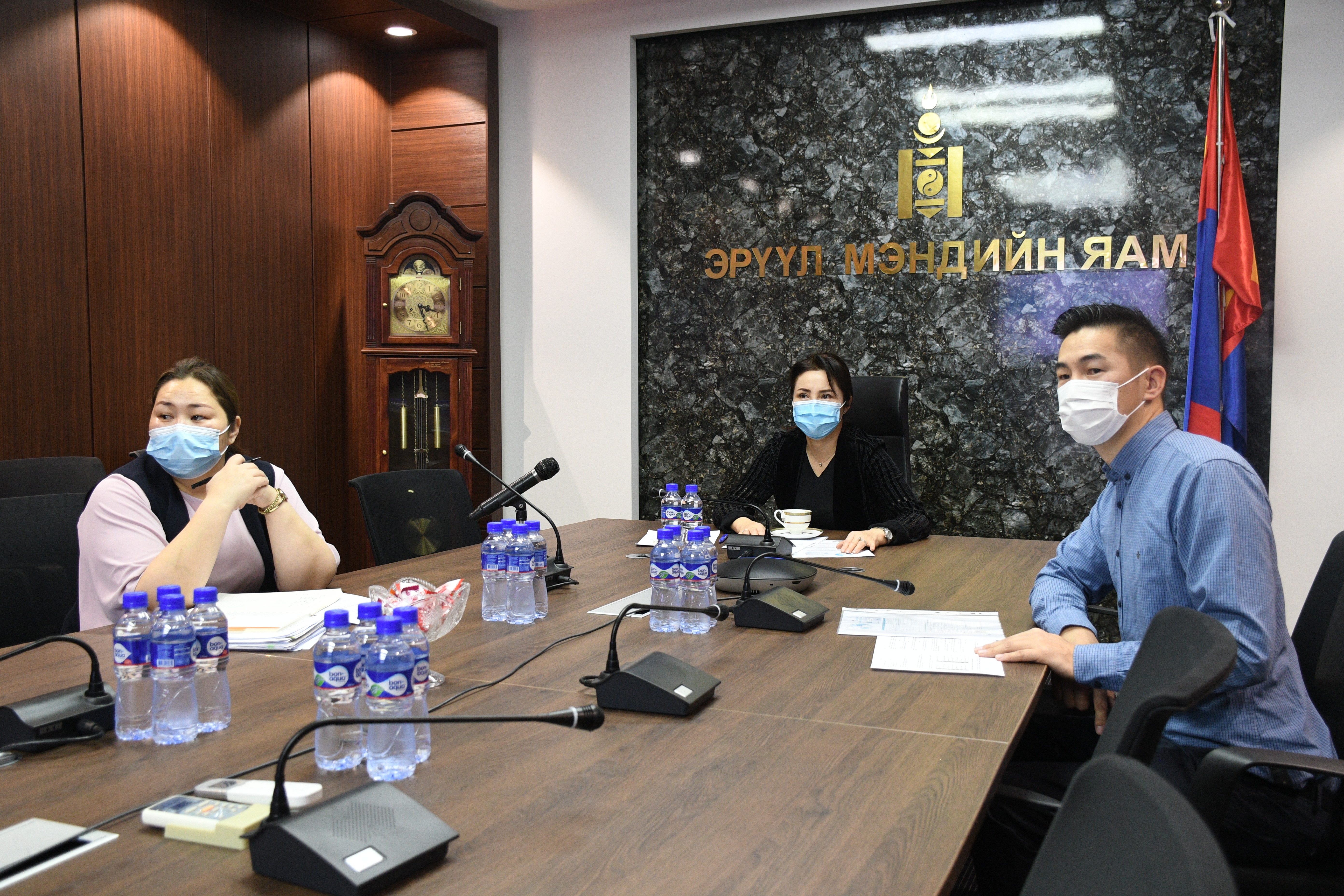 “СҮРЬЕЭГҮЙ АЗИ ТИВИЙГ БИЙ БОЛГОХ АРГА ЗАМЫГ                  ЭРЭЛХИЙЛЭХ НЬ”  сэдэвт олон улсын эрдэм шинжилгээний гуравдугаар цахим хурал болж байна