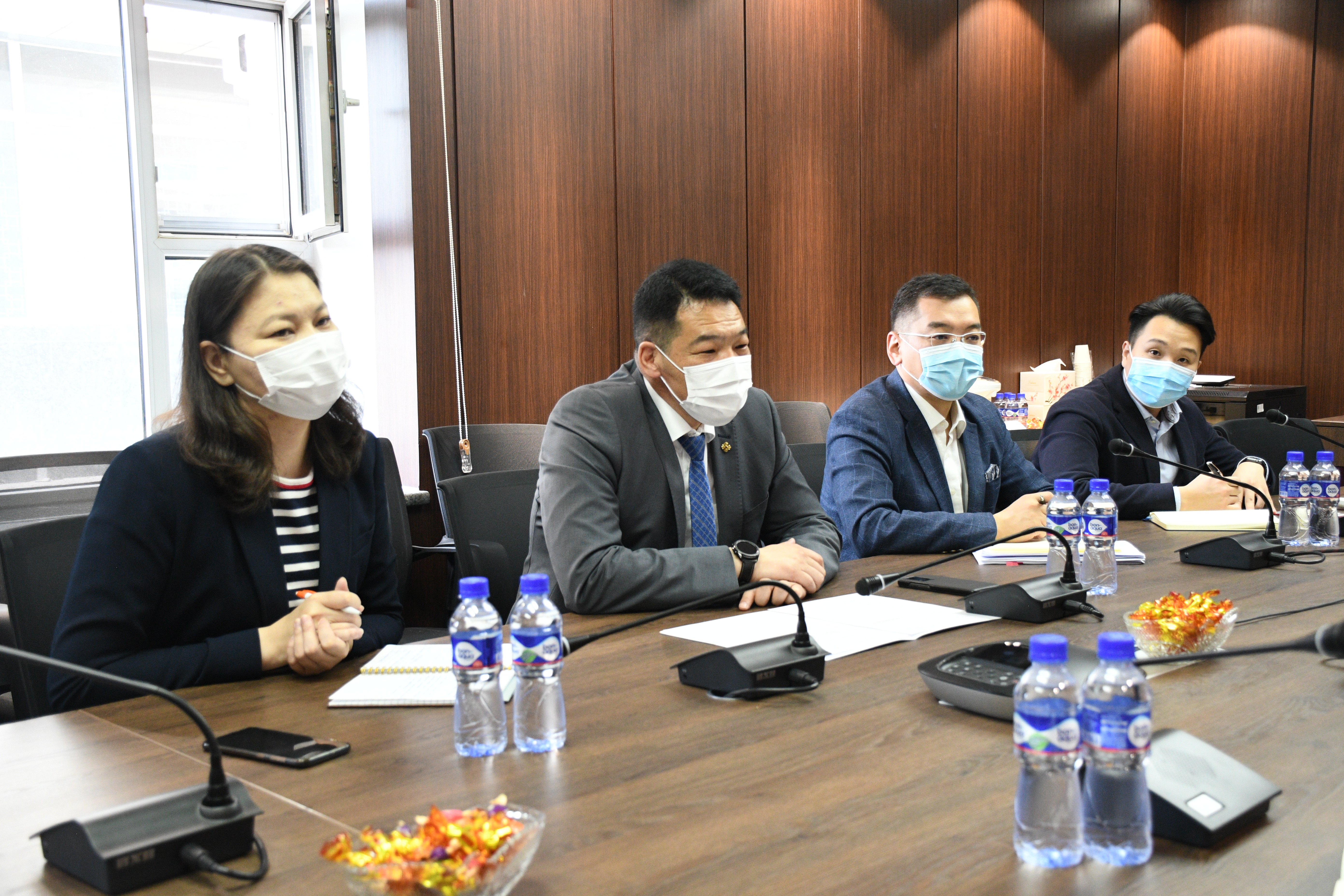 Эрүүл мэндийн сайд С.Энхболд НҮБ-ын Хүн амын сангийн Монгол Улс дахь оффисын тэргүүн хатагтай Каори Ишикава-г хүлээн авч уулзав