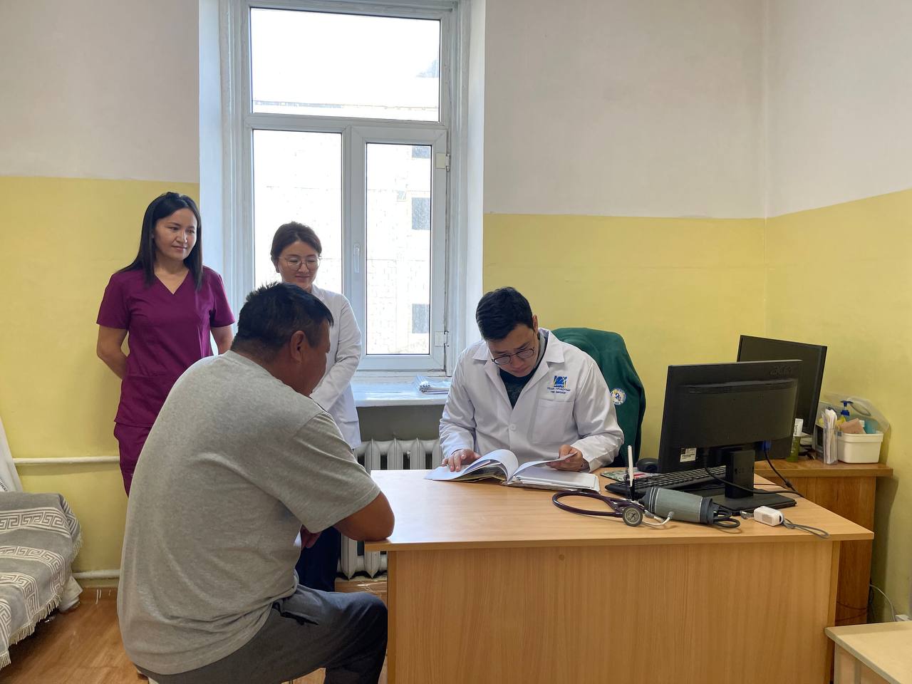 УГТЭ-ийн мэс засал, мэдрэл, зүрх судасны төрөлжсөн баг БАЯН-ӨЛГИЙ, ЗАВХАН аймгуудад ажиллаж байна  