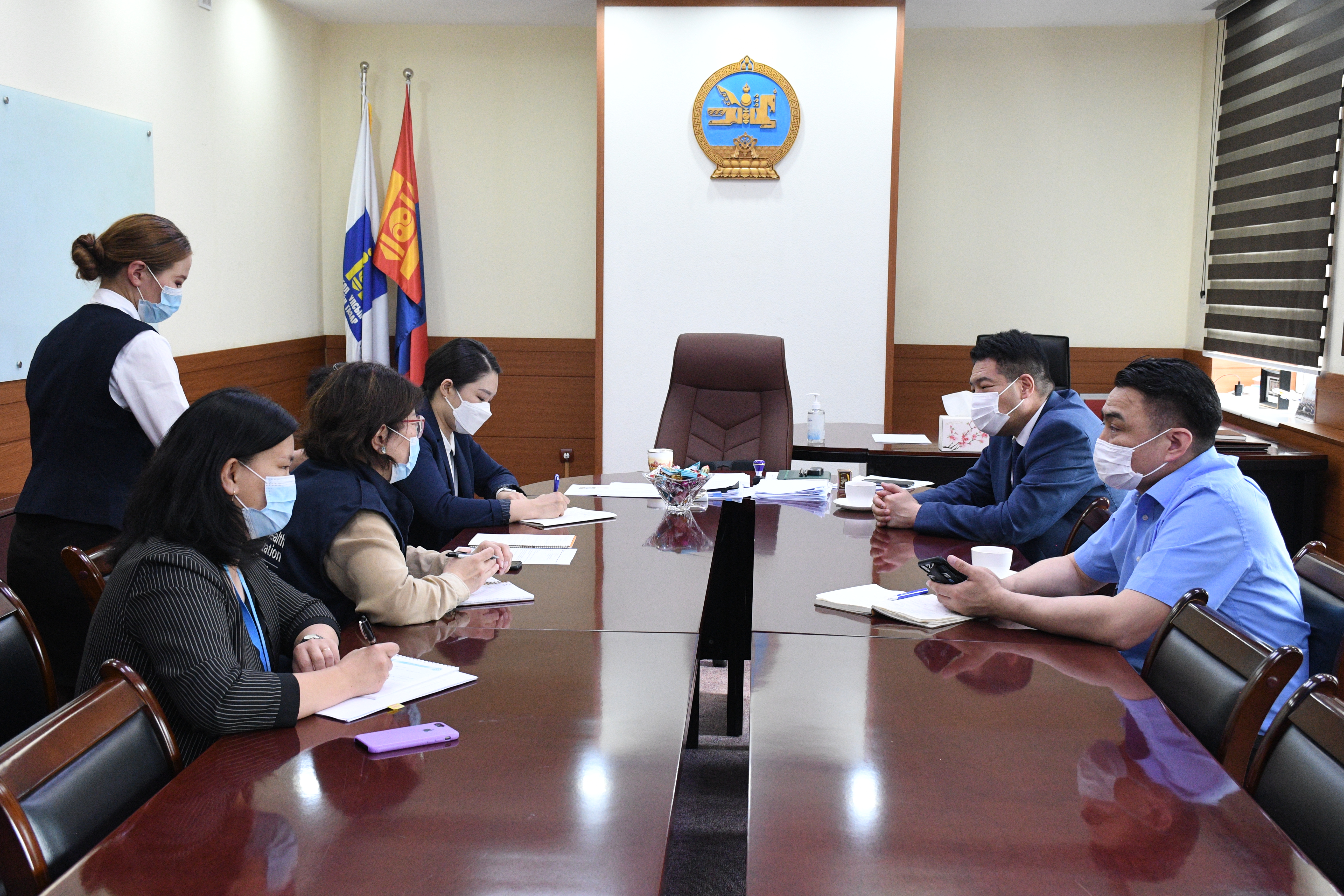 ДЭМБ-ЫН ЗҮГЭЭС МОНГОЛ УЛС КОВИД-19 ЦАР ТАХАЛТАЙ ТЭМЦЭХЭД БҮСИЙН ХЭМЖЭЭНД САЙН ЖИШИГ ТОГТООЖ БАЙГААГ ОНЦЛОВ