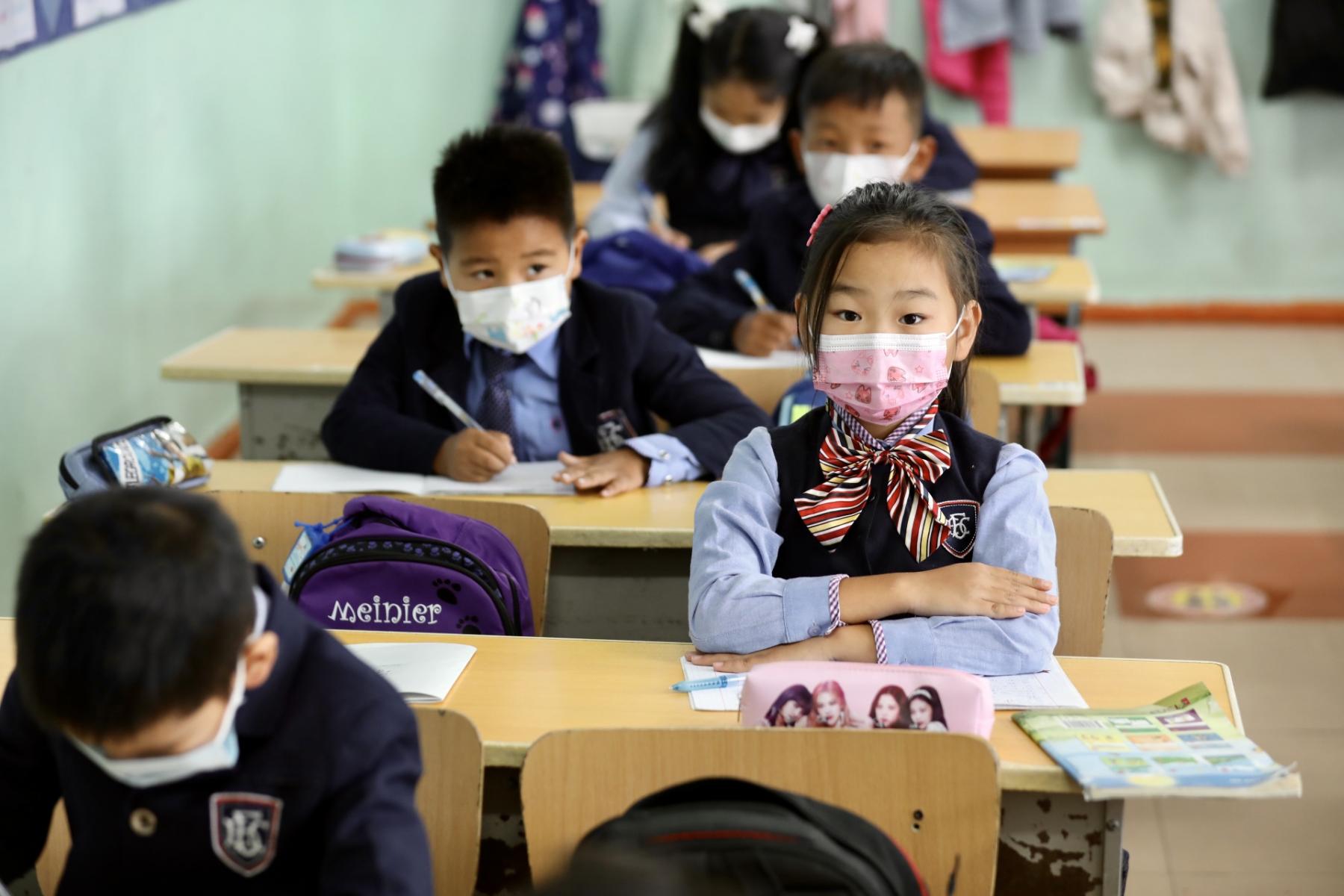 Л.ОЮУН-ЭРДЭНЭ: ИРГЭН БҮР ХАРИУЦЛАГАТАЙ БАЙВАЛ БИД ХҮҮХДҮҮДИЙНХЭЭ ХИЧЭЭЛ СУРГАЛТЫГ ТАСАЛДУУЛАХГҮЙ ЯВУУЛАХ БОЛОМЖ БҮРДЭНЭ