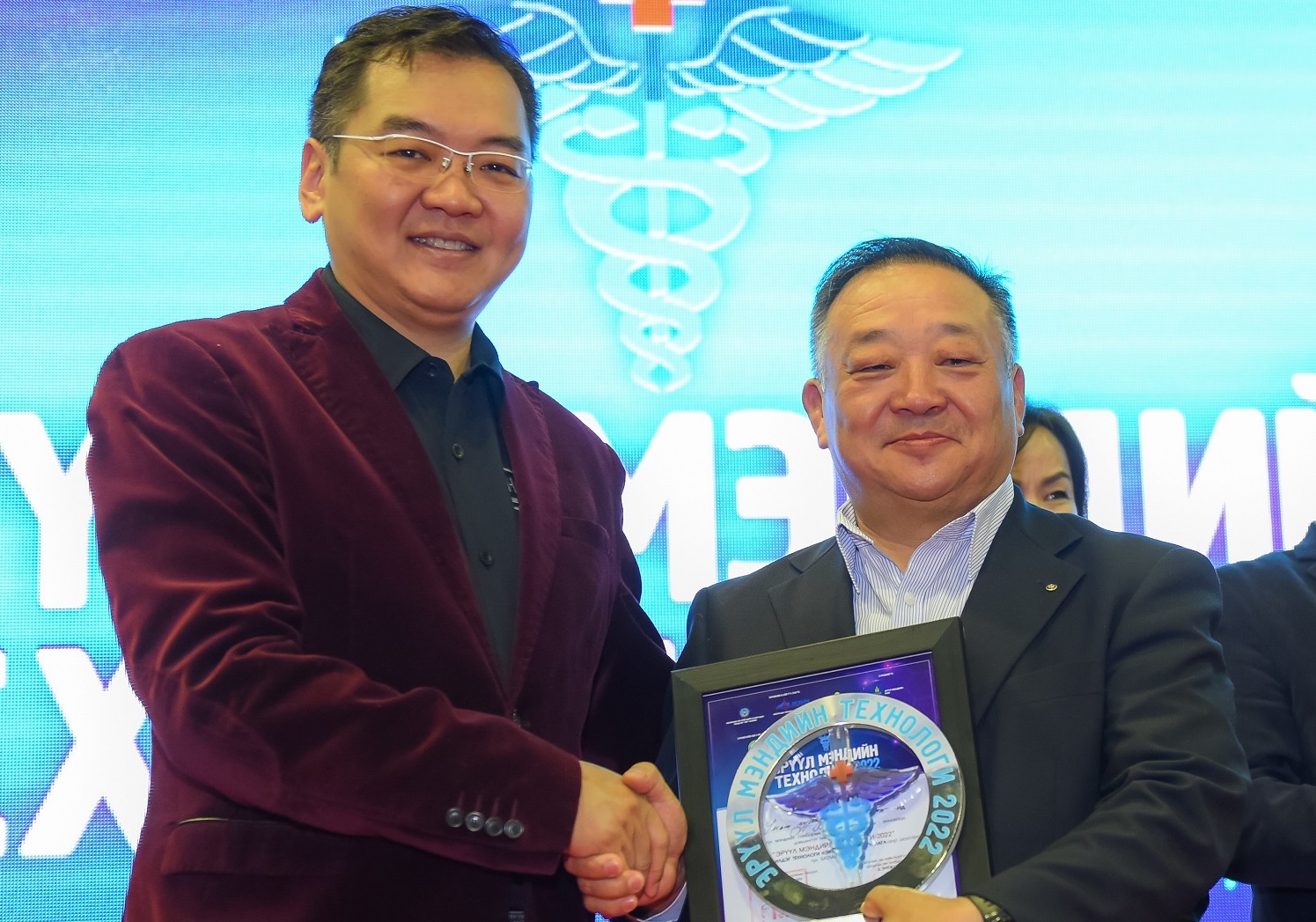 Шинэ мэс заслыг нэвтрүүлсэн УГТЭ “Эрүүл мэндийн технологи-2022” үзэсгэлэнгийн “ШИЛДЭГ ТЕХНОЛОГИ НЭВТРҮҮЛЭГЧ” байгууллагаар шалгарчээ