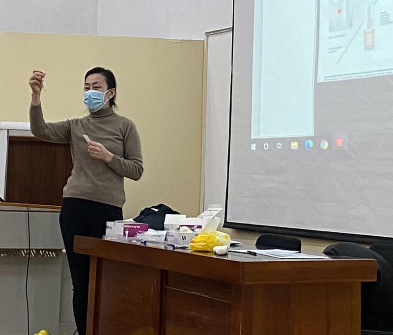 СЭЛЭНГЭ АЙМГИЙН ИРГЭДИЙГ КОВИД-19 ХАЛДВАР ИЛРҮҮЛЭХ ШИНЖИЛГЭЭНД ХАМРУУЛАХ АЖИЛД РЕЗИДЕНТ ЭМЧ НАР САЙН ДУРААР ОРОЛЦОЖ БАЙНА