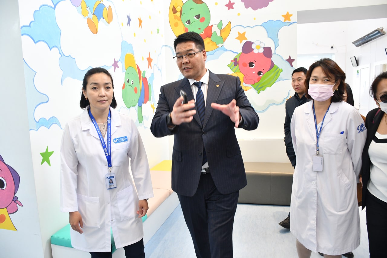 ЭРҮҮЛ МЭНДИЙН САЙД С.ЭНХБОЛД ӨНӨӨДӨР ЭХЭМҮТ-Д АЖИЛЛАВ