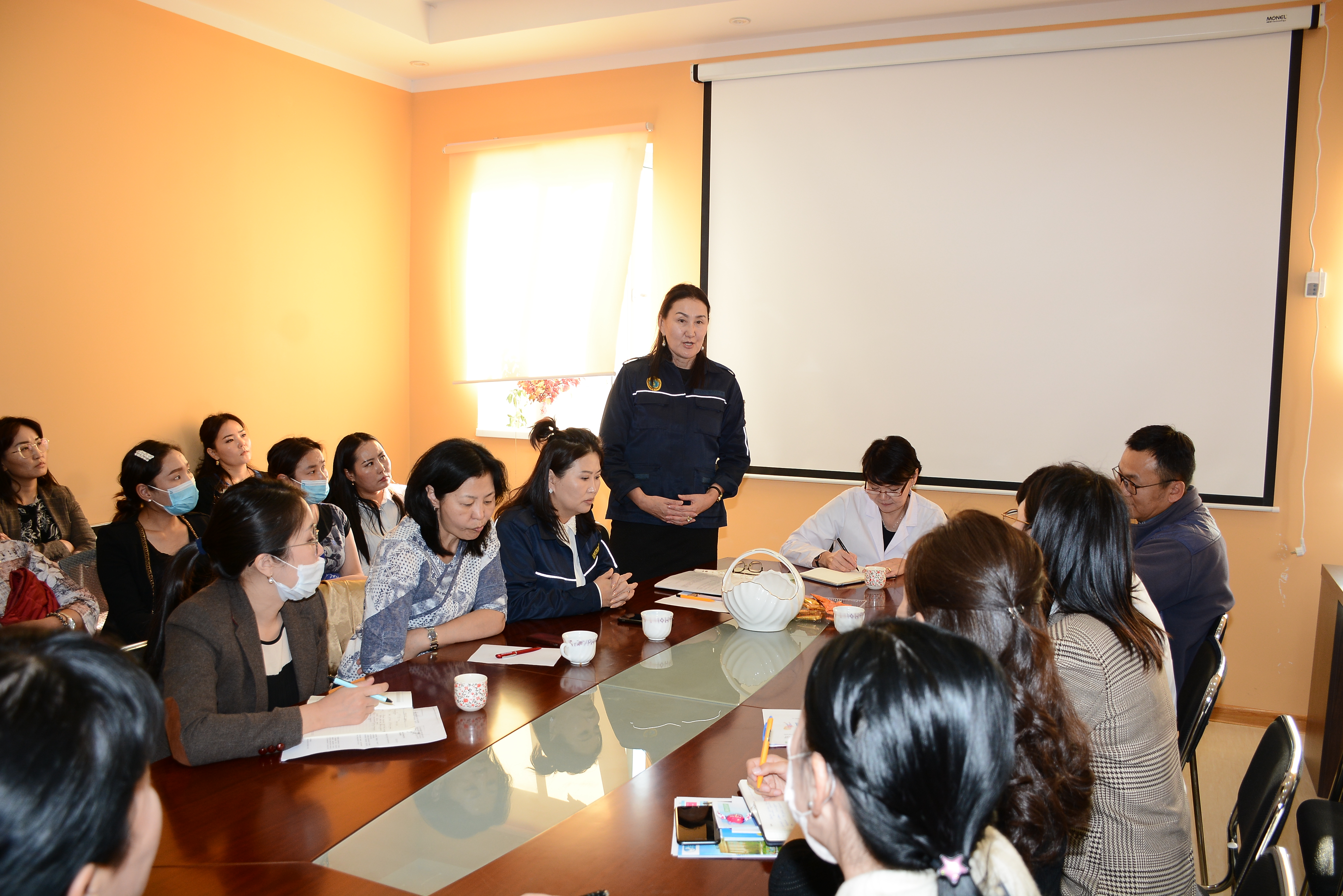ЭХЭМҮТ, НМХГ-тай хамтран “Сэргээн засахын сувилахуйн тусламж үйлчилгээ” сэдэвт сургалт зохион байгууллаа