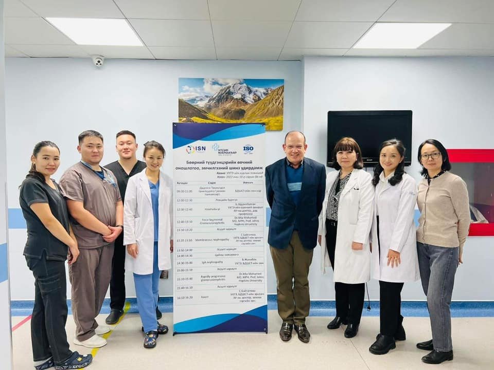 УХТЭ-ийн бөөр, дотоод шүүрлийн тасгийн эмч нар АНУ-ын эмчтэй хамтран олон улсын эмнэлзүйн сургалт зохион байгууллаа