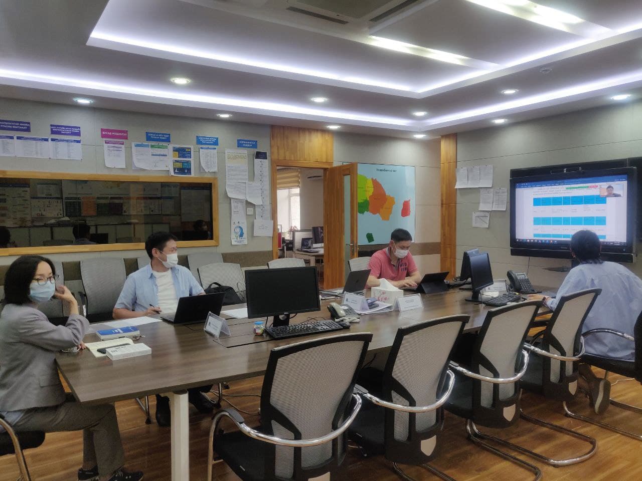 Дельта хувилбарын SARS-CoV-2 вирус зөөвөрлөгдөн орж ирэхээс сэргийлэх талаар хэлэлцлээ