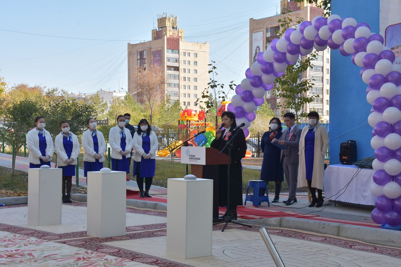 УЛСЫН ХОЁРДУГААР ТӨВ ЭМНЭЛЭГ ДЭРГЭДЭЭ ХҮҮХДИЙН ЦЭЦЭРЛЭГТЭЙ БОЛЛОО