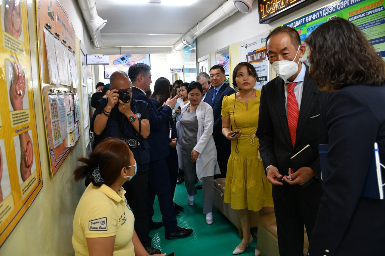 ДЭМБ-ЫН НОМХОН ДАЛАЙН БАРУУН БҮСИЙН ЗАХИРАЛ ДР ТАКЕШИ КАСАЙ СХД-ИЙН “ГУРВАН ЖАРГАЛ ХАЙРХАН” ӨРХИЙН ЭРҮҮЛ МЭНДИЙН ТӨВД АЖИЛЛАВ