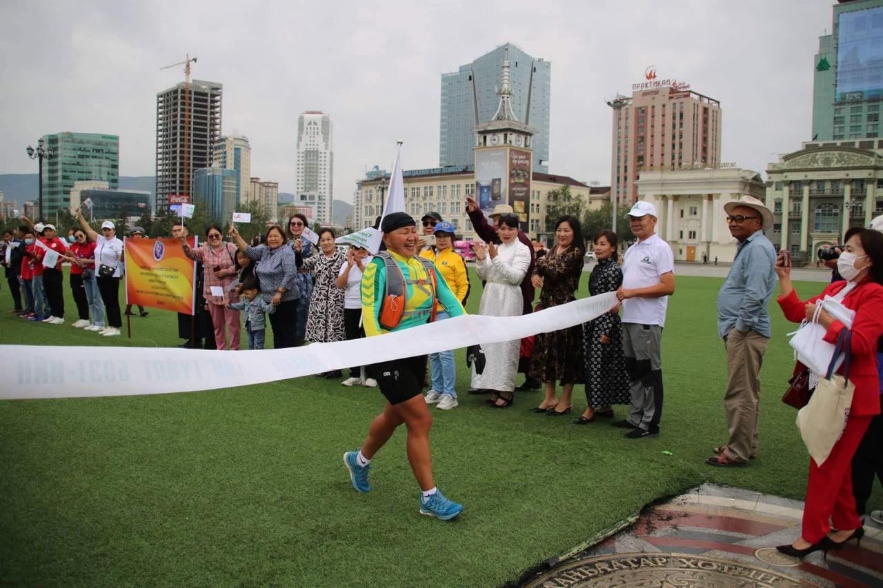 Хавдаргүй ирээдүй өнөөдрөөс уриан дор хэт холын зайд гүйгч сувилагч Б.Алтантуяа өнөөдөр бариандаа ирлээ