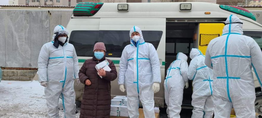 Эмзэг бүлгийн иргэдэд амны хаалт олгож, тандалтын ажлыг зохион байгуулж байна