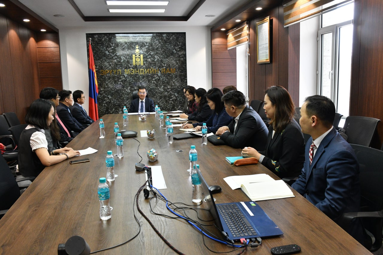БНСУ-ЫН “СҮНЧИНХЁН” ЭМНЭЛГИЙН ТӨЛӨӨЛӨГЧДИЙГ ХҮЛЭЭН АВЧ УУЛЗАВ