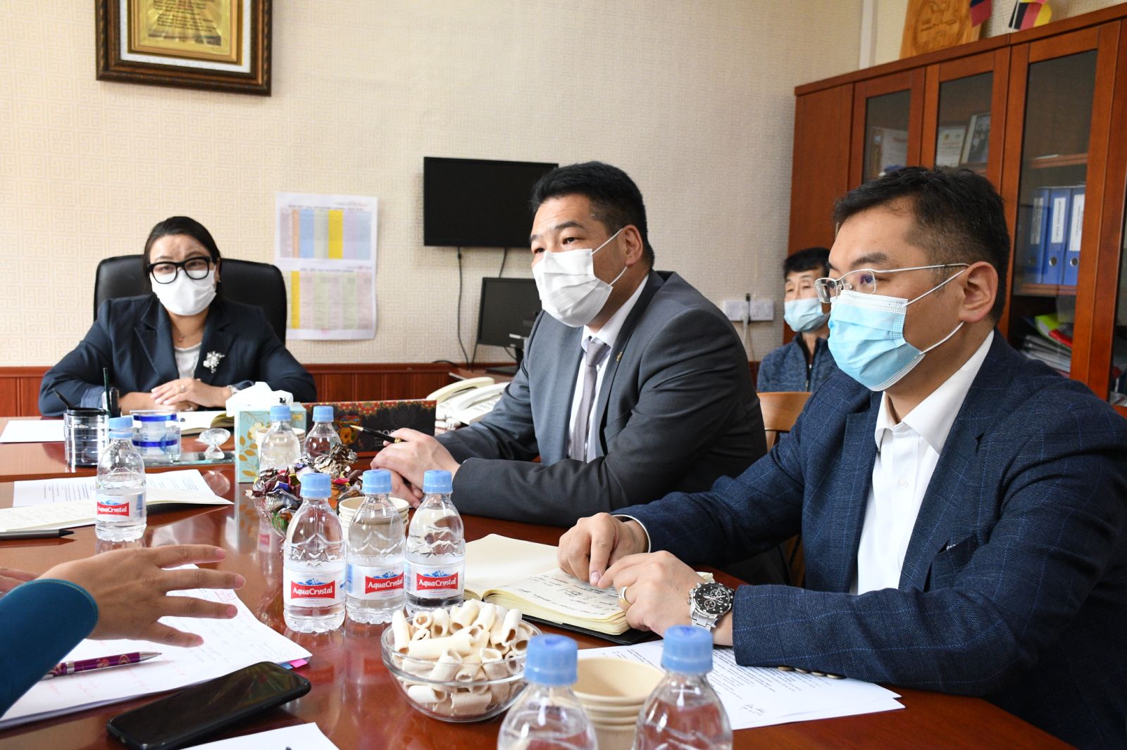 ТУСГАЙ ХЭРЭГЦЭЭТЭЙ, ХҮҮХДИЙН БОЛОВСРОЛ, ЭРҮҮЛ МЭНД, НИЙГМИЙН ХАМГААЛЛЫН ТУЛГАМДСАН АСУУДЛЫГ ШИЙДВЭРЛЭХ ХАМТАРСАН УУЛЗАЛТ БОЛЛОО