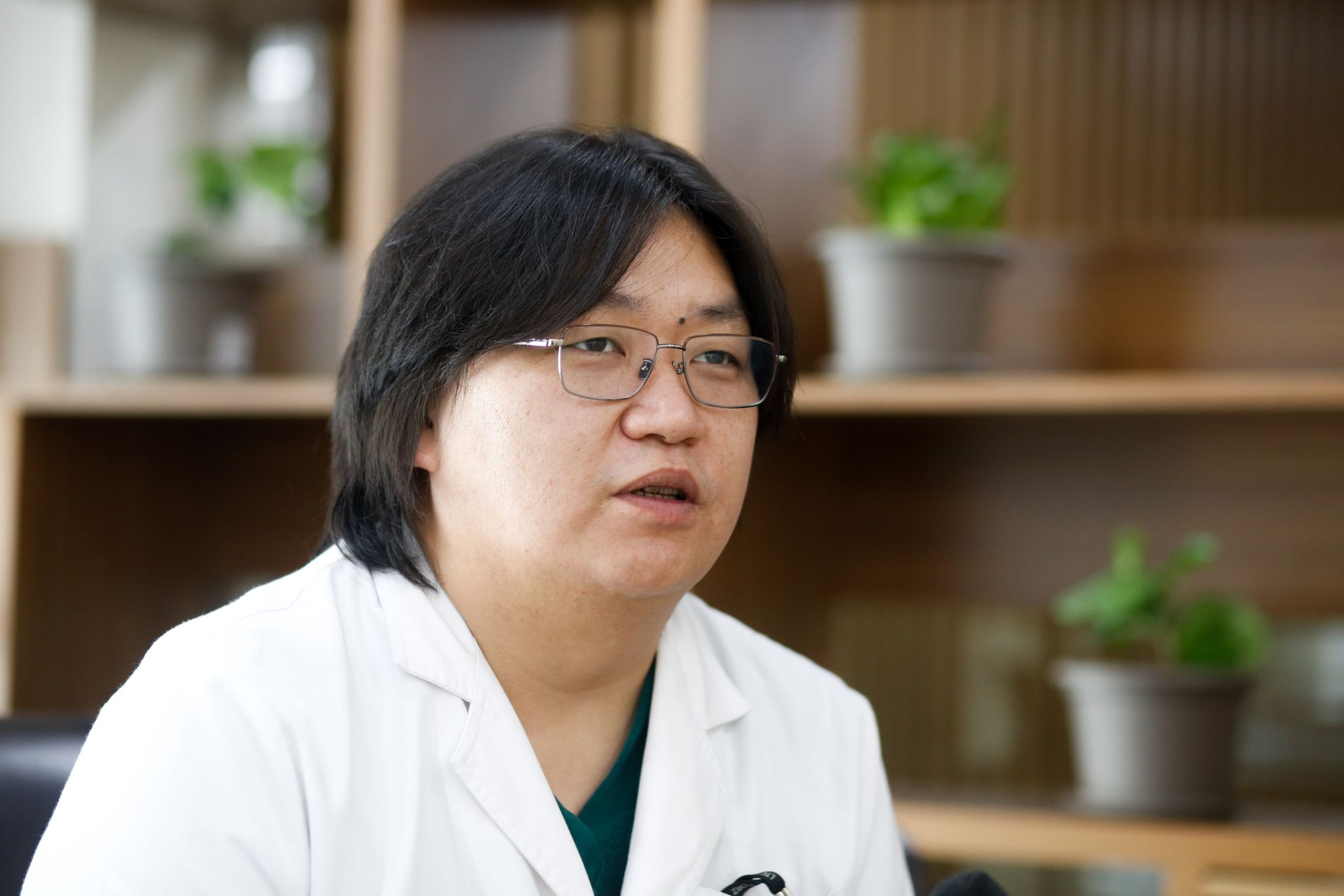 Б.ОНОН: Улсын хоёрдугаар төв эмнэлэг нь ХЭТ ТАРГАЛАЛТЫН ЭСРЭГ дурангийн мэс заслын эмчилгээг нутагшуулсан