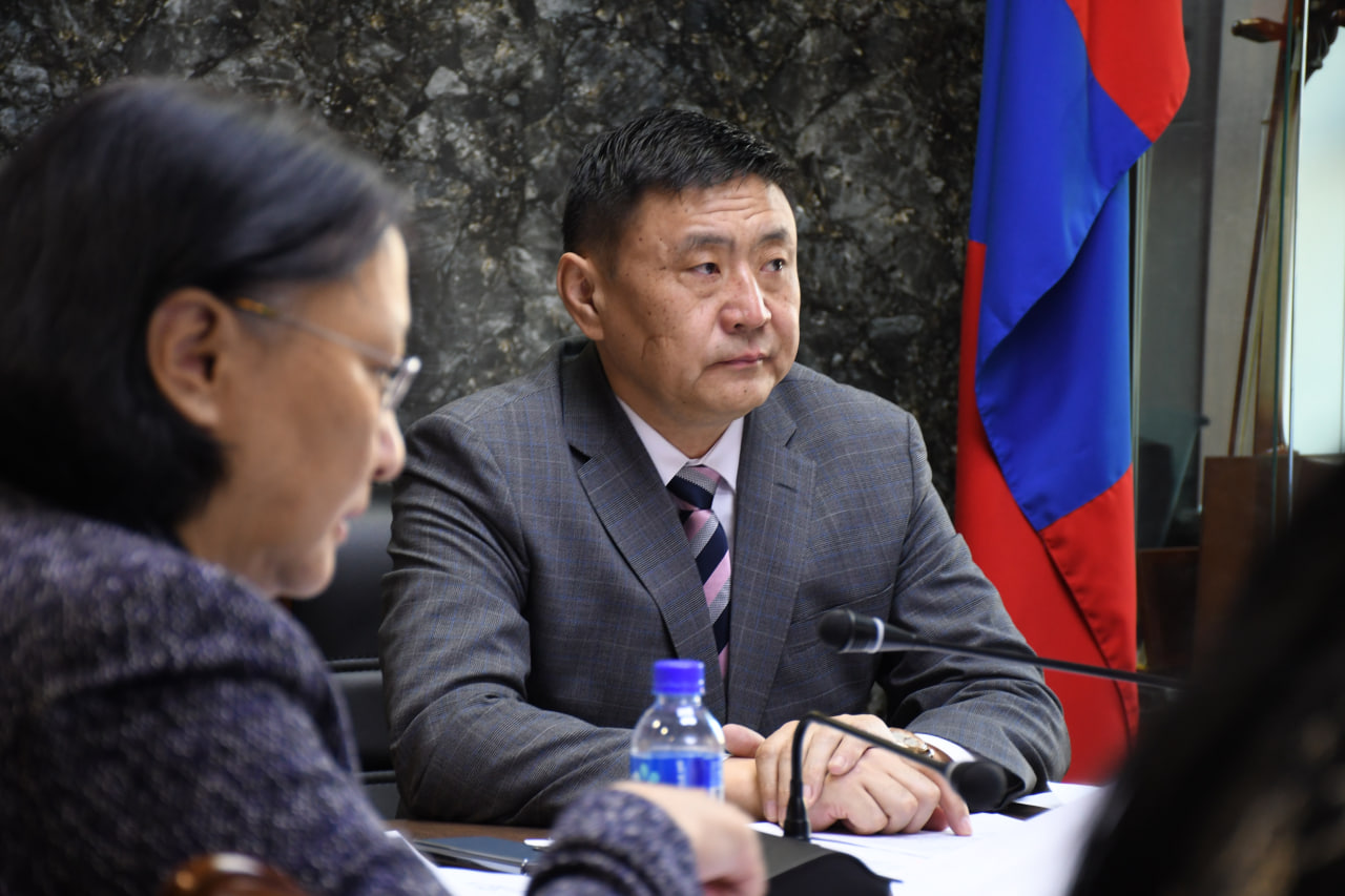 ЖЕНДЭРИЙН САЛБАР ЗӨВЛӨЛ ХУРАЛДЛАА