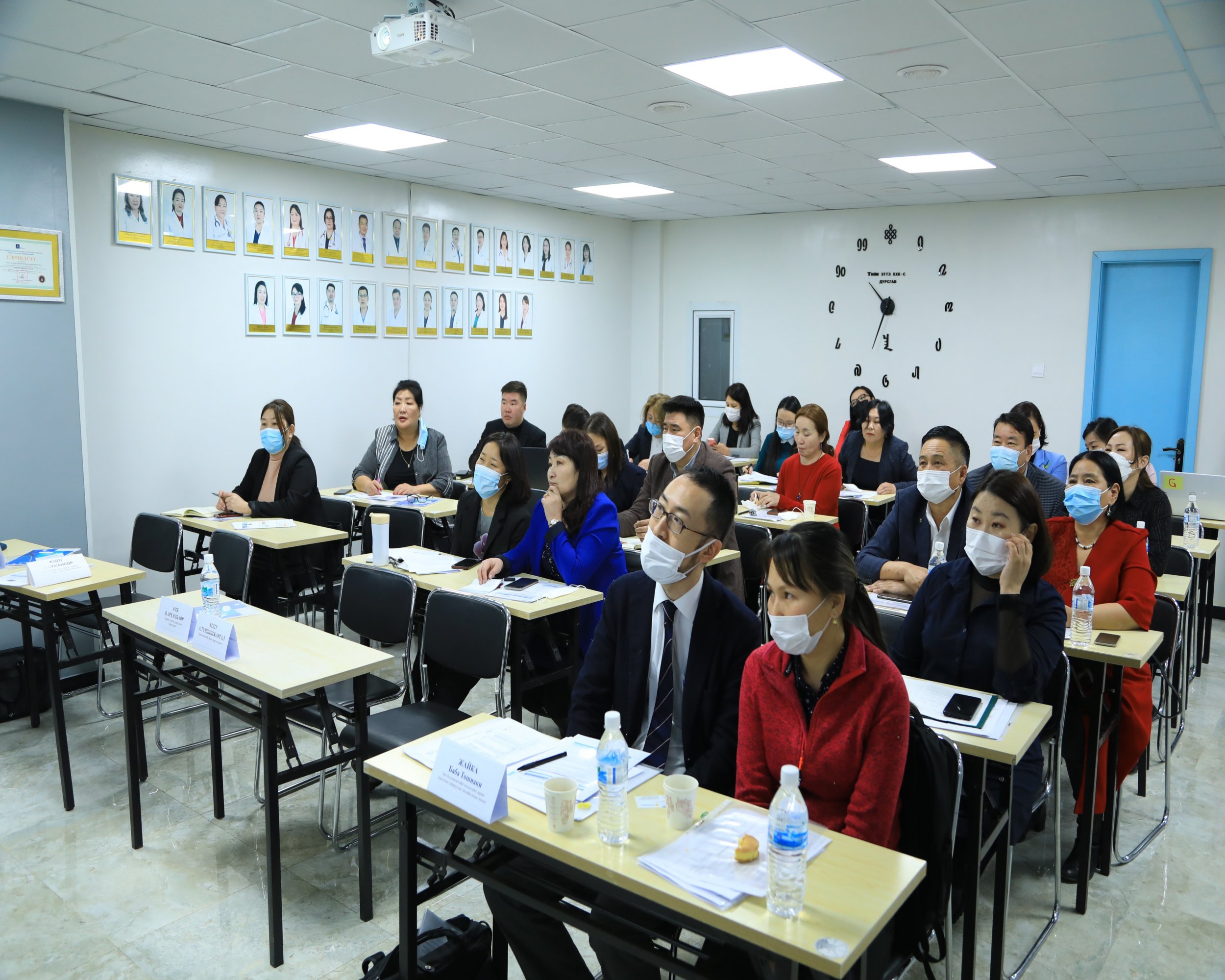 Орхон аймгийн БОЭТ нь эмнэлгийн мэргэжилтний төгсөлтийн  дараах сургалтыг орон нутагтаа явуулж байна