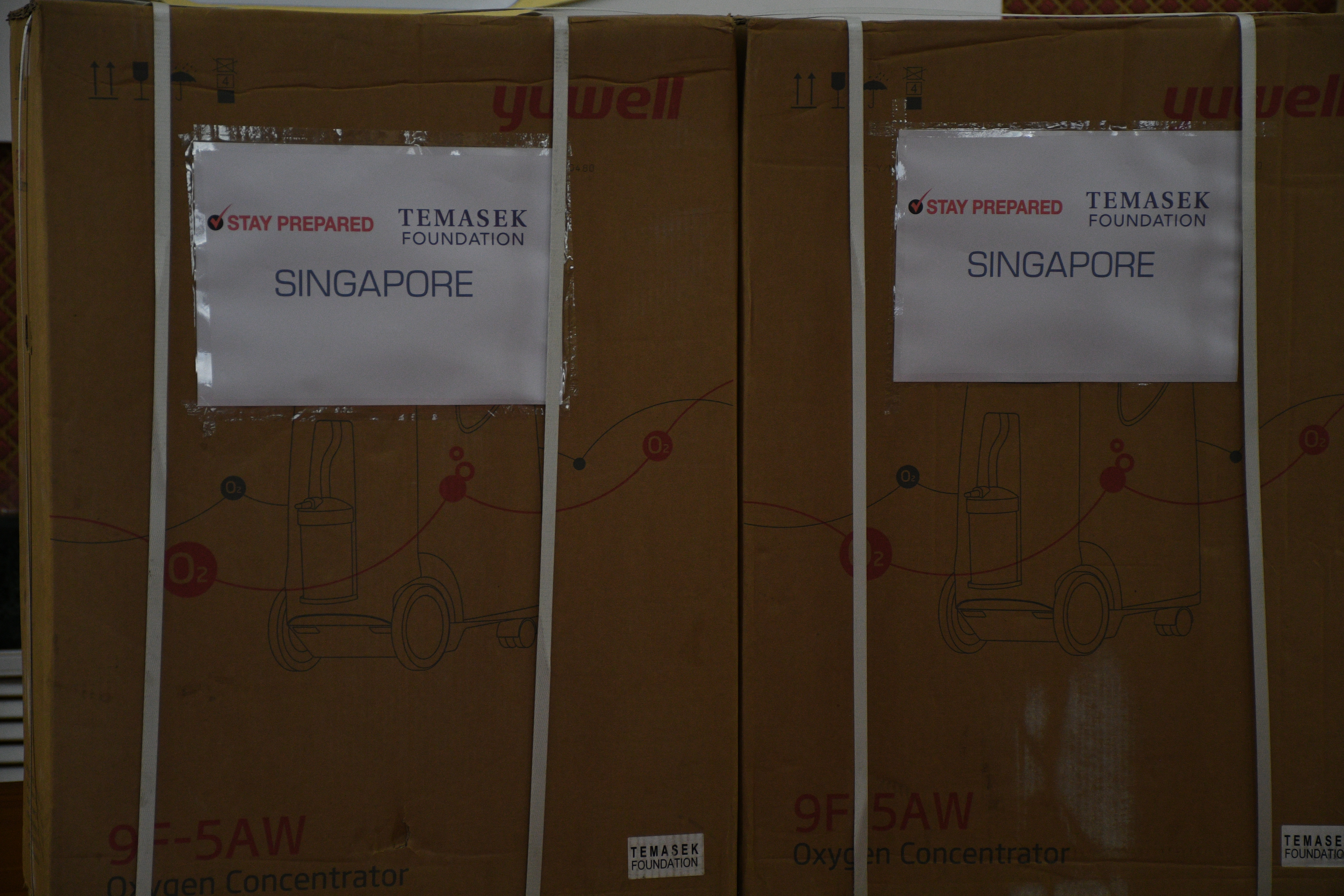 БҮГД НАЙРАМДАХ СИНГАПУР УЛСЫН ТЕМАСЕК ОЛОН УЛСЫН САНГААС  МОНГОЛ УЛСЫН ЭМНЭЛГҮҮДЭД ХҮЧИЛТӨРӨГЧ ӨТГӨРҮҮЛЭГЧ АППАРАТ ХАНДИВЛАВ