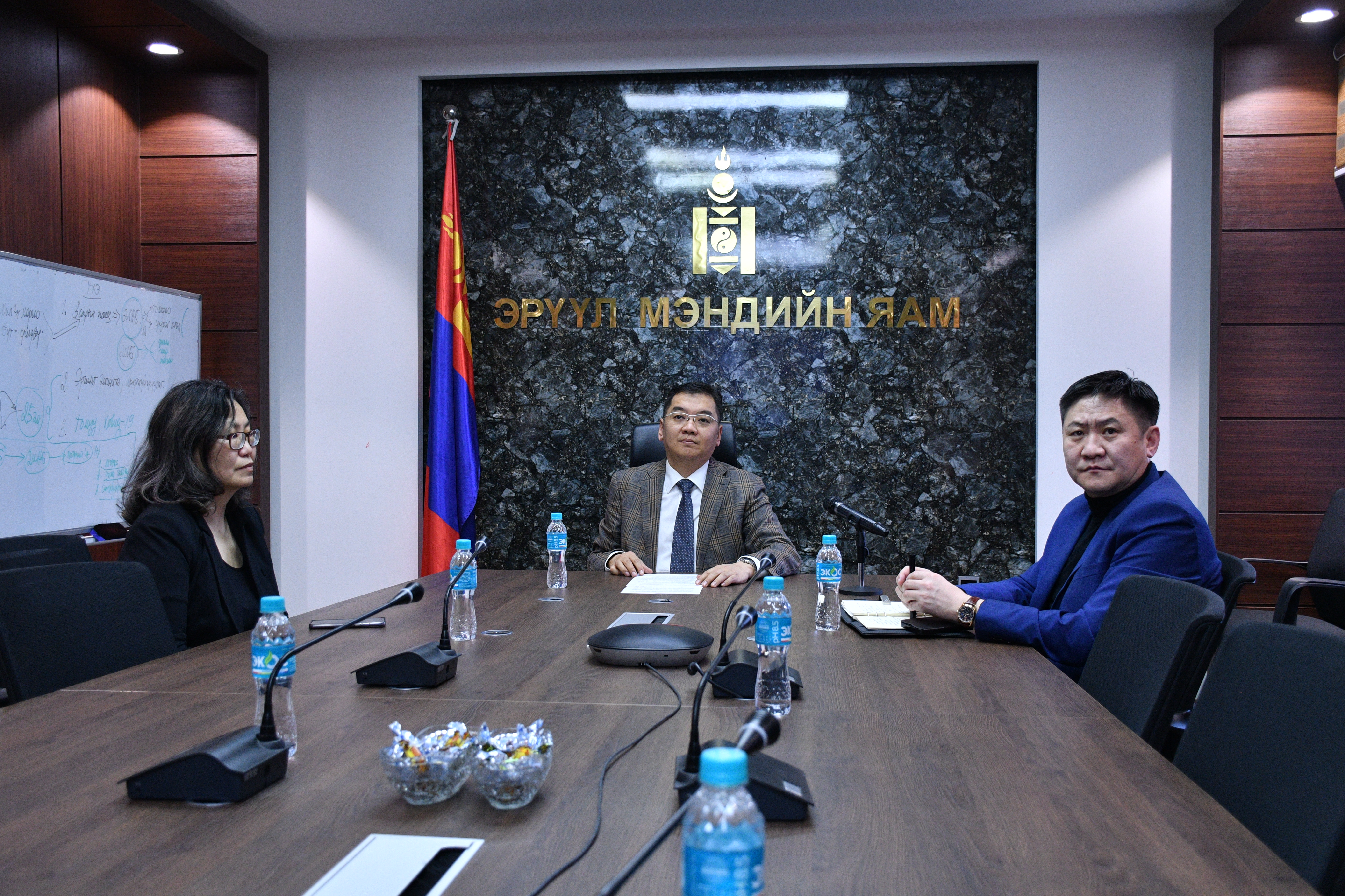 “Сүрьеэгүй Ази тивийг бий болгох арга замыг эрэлхийлэх нь”олон улсын эрдэм шинжилгээний IV хурал болж байна