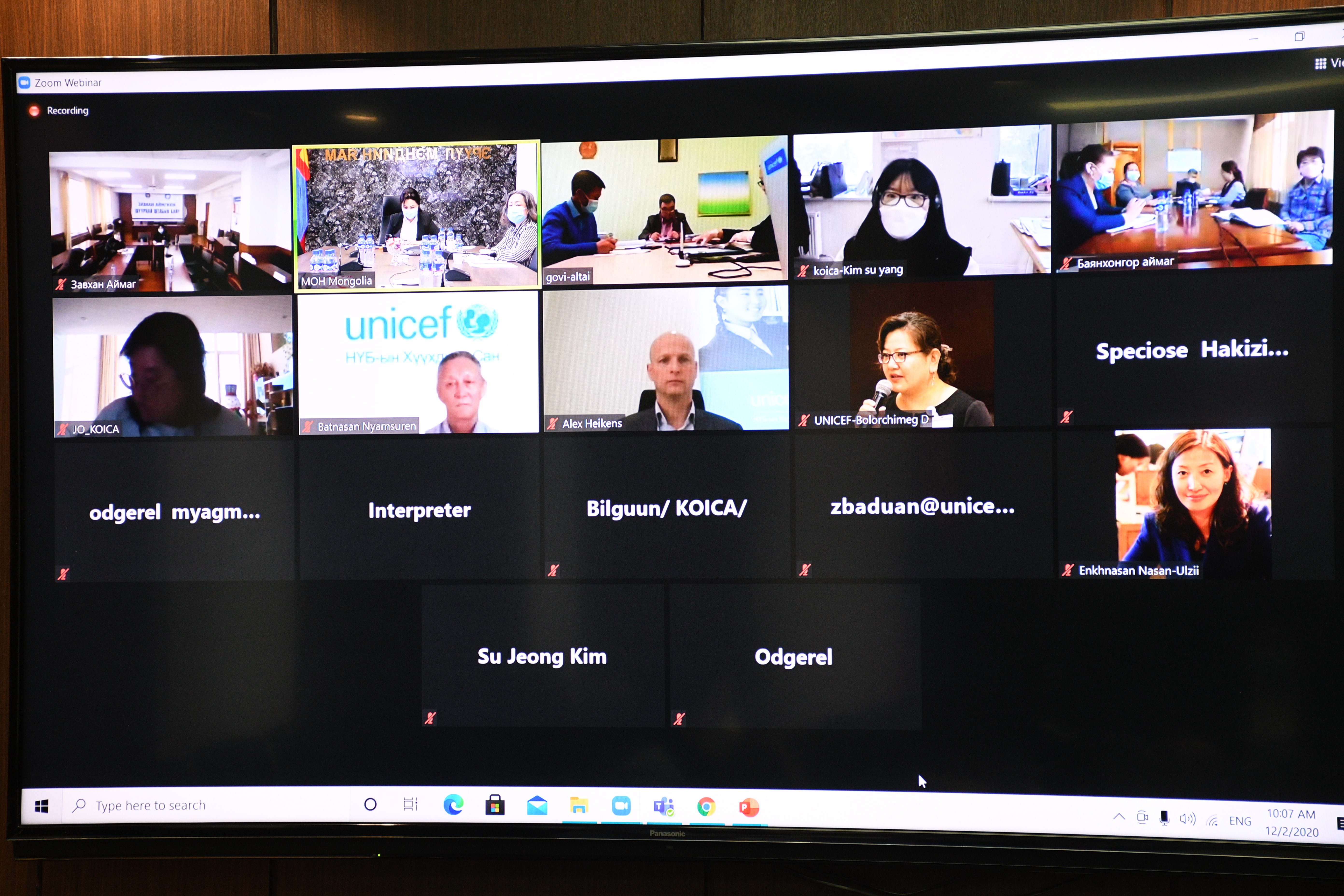 Гурван аймгийн 50 суманд, сургууль, цэцэрлэг, дотуур байр, эрүүл мэндийн төвийн ус хангамж, ариун цэвэр, эрүүл ахуйн нийт 92 байгууламжийг барьж,   хүн амыг аюулгүй ундны ус, сайжруулсан ариун цэврийн байгууламжаар  хангах боломж бүрдлээ