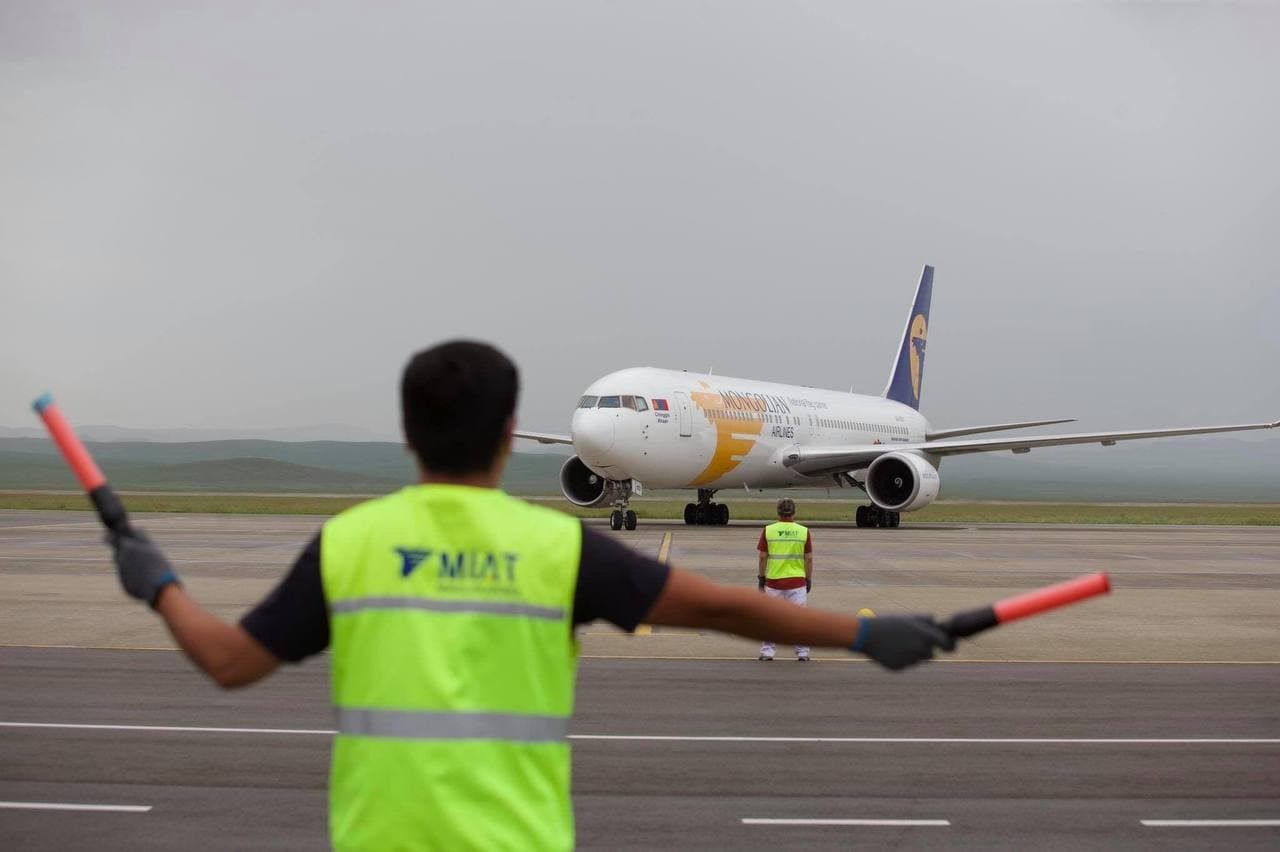 Пфайзер/БиоНТех вакцины ээлжит тунг хүлээн авлаа