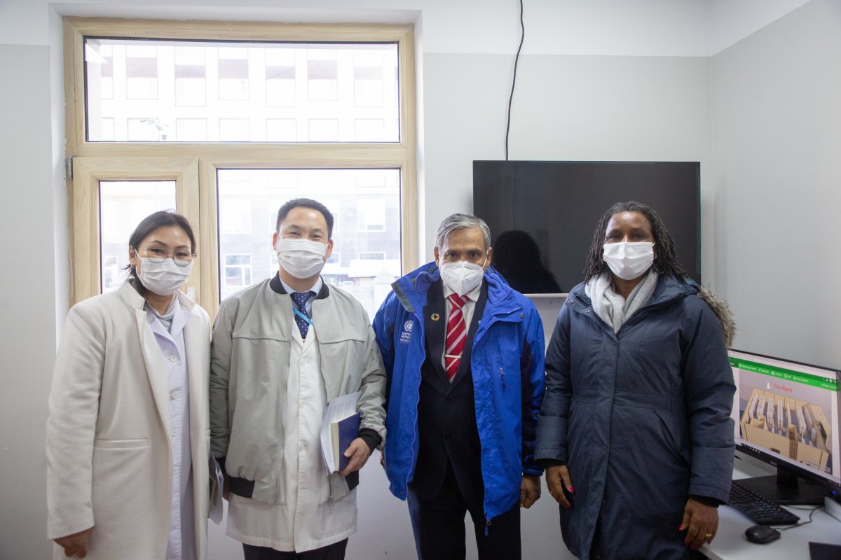  ХӨСҮТ: НҮБ-ААС ВАКЦИН, БИО БЭЛДМЭЛИЙН ТӨВ АГУУЛАХАД ШИНЭЭР “ЭКО ЦАХИЛГААН ҮҮСГҮҮР“-ИЙГ СУУРИЛУУЛАХАД ДЭМЖЛЭГ ҮЗҮҮЛЭХЭЭ ИЛЭРХИЙЛЭВ