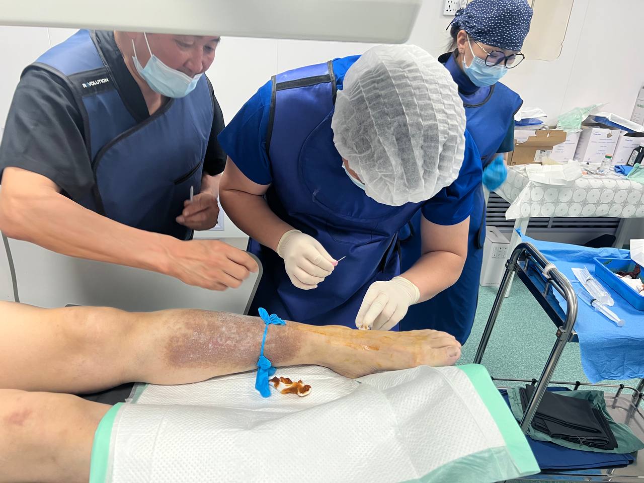 МУ-ЫН ХҮНИЙ ГАВЬЯАТ ЭМЧ З. ЛХАГВАСҮРЭНГЭЭР АХЛУУЛСАН СУДСАН ДОТУУРХ МЭС ЗАСЛЫН ҮНДЭСНИЙ БАГ ОРОН НУТГИЙН БОЭТ-Д АМЖИЛТТАЙ АЖИЛЛААД ИРЛЭЭ 