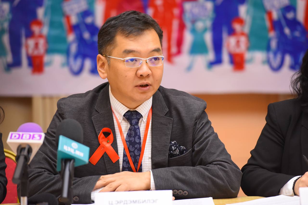 Ц.Эрдэмбилэг: Эрт илрүүлэг, үзлэг, оношилгоо шинжилгээнд 18-45 насныхны дунд  ХДХВ/ДОХ илрүүлэх шинжилгээг оруулсан