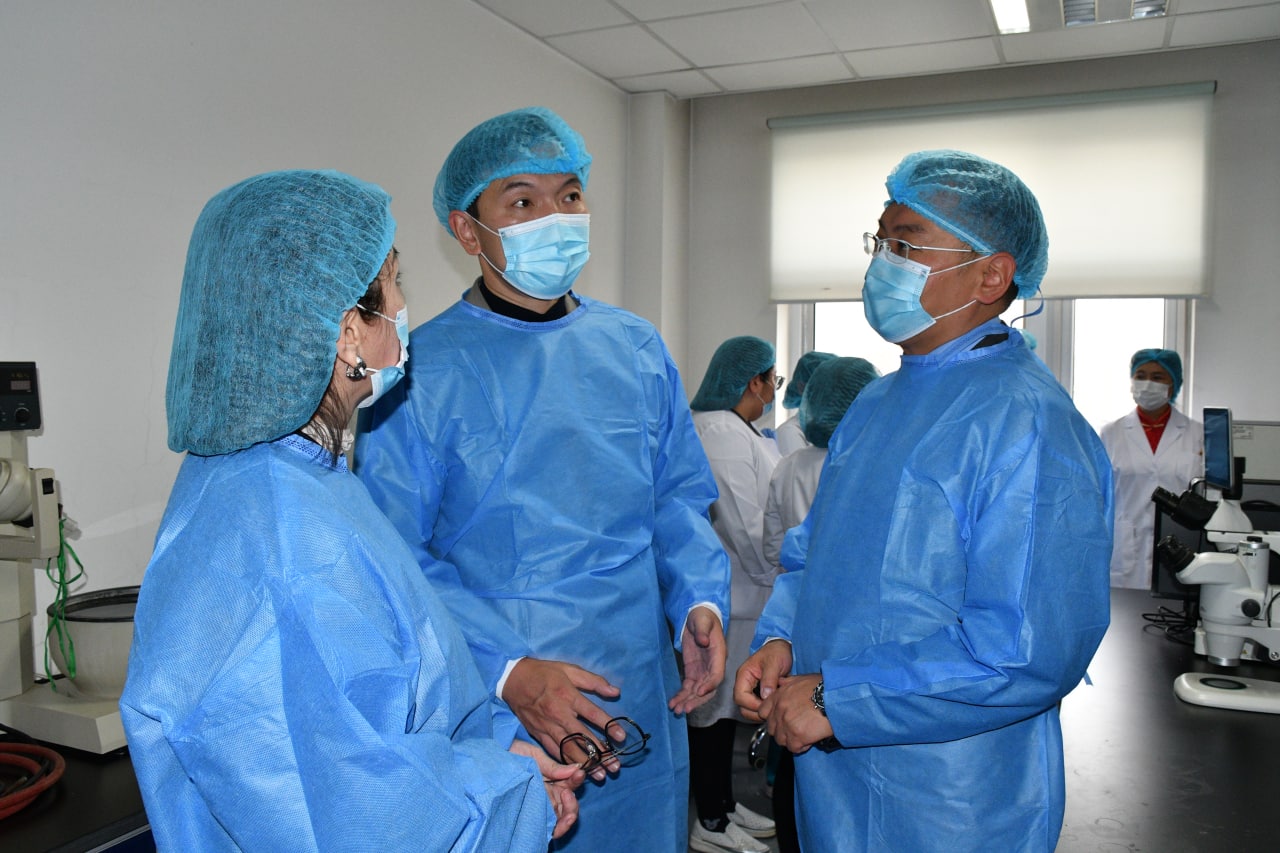 Эм эмнэлгийн хэрэгслийн хяналт зохицуулалтын газар, Монос үйлдвэрийн үйл ажиллагаатай танилцлаа 