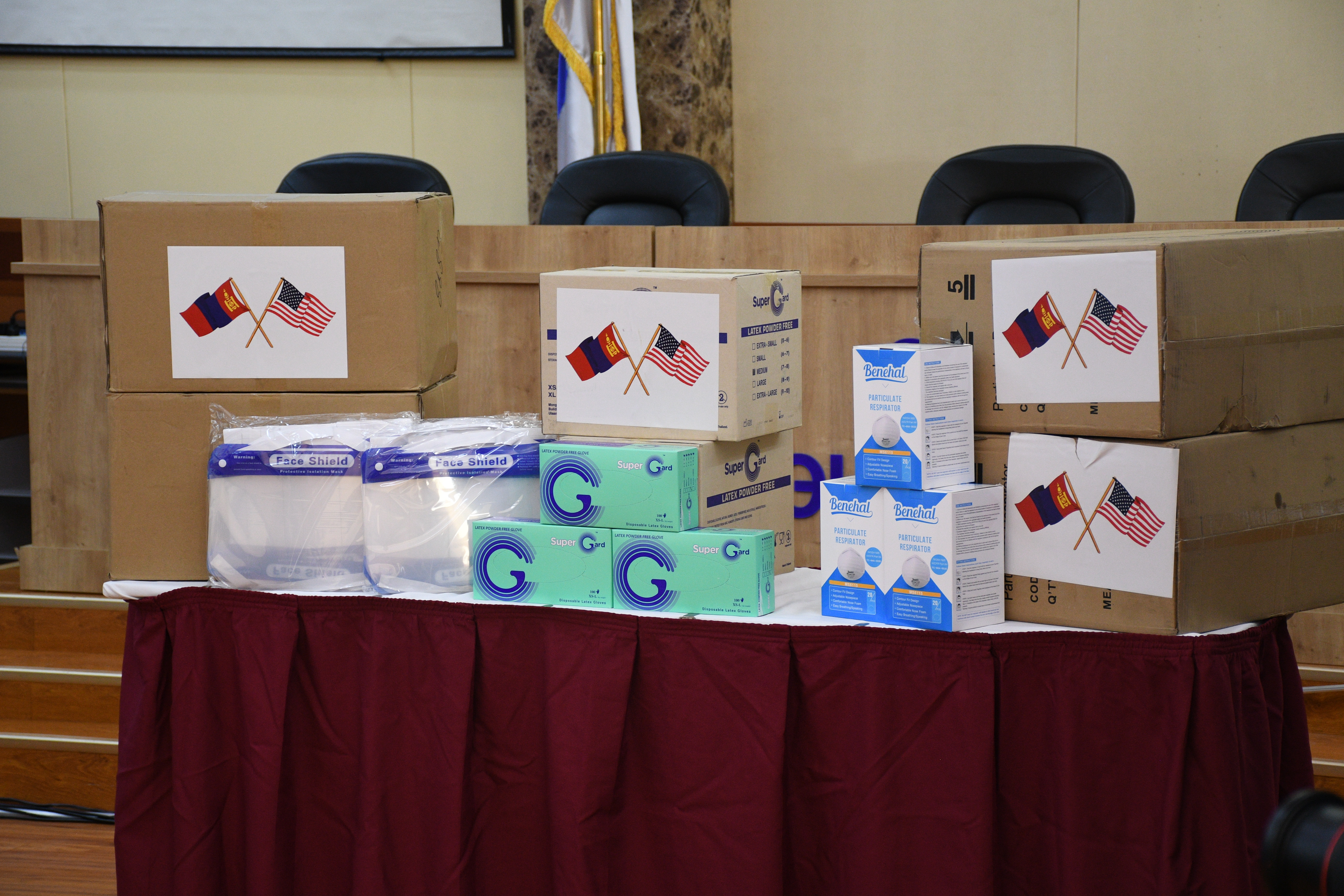 АНУ-ын Элчин сайдын яамнаас Монгол Улсад Ковид-19 халдварын  оношлуур болон хамгаалах хэрэгсэл хандивлав