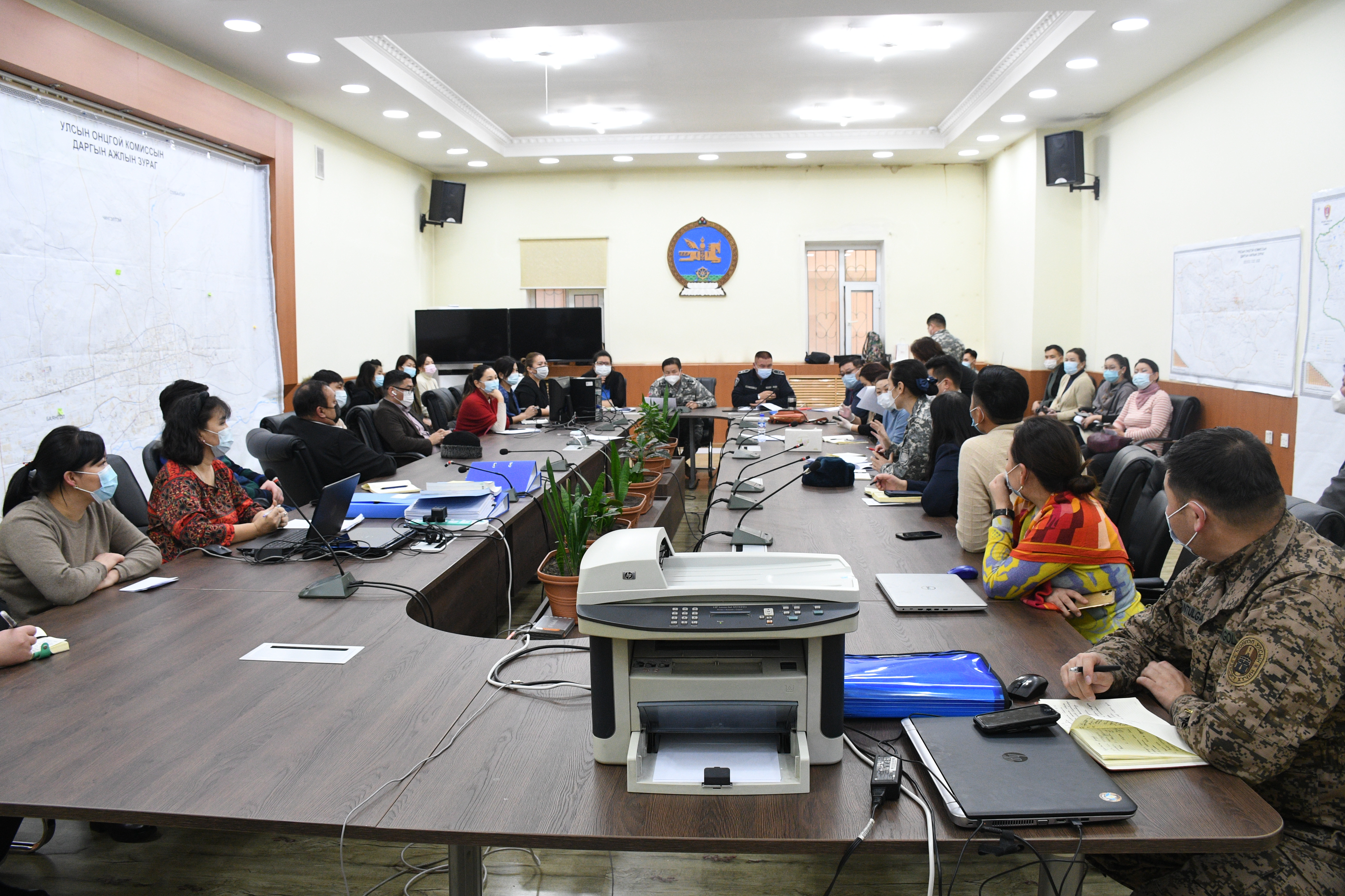 УОК-ын Шуурхай штабын дарга тусгаарлан ажиглах байрны эзэдтэй уулзалт хийлээ