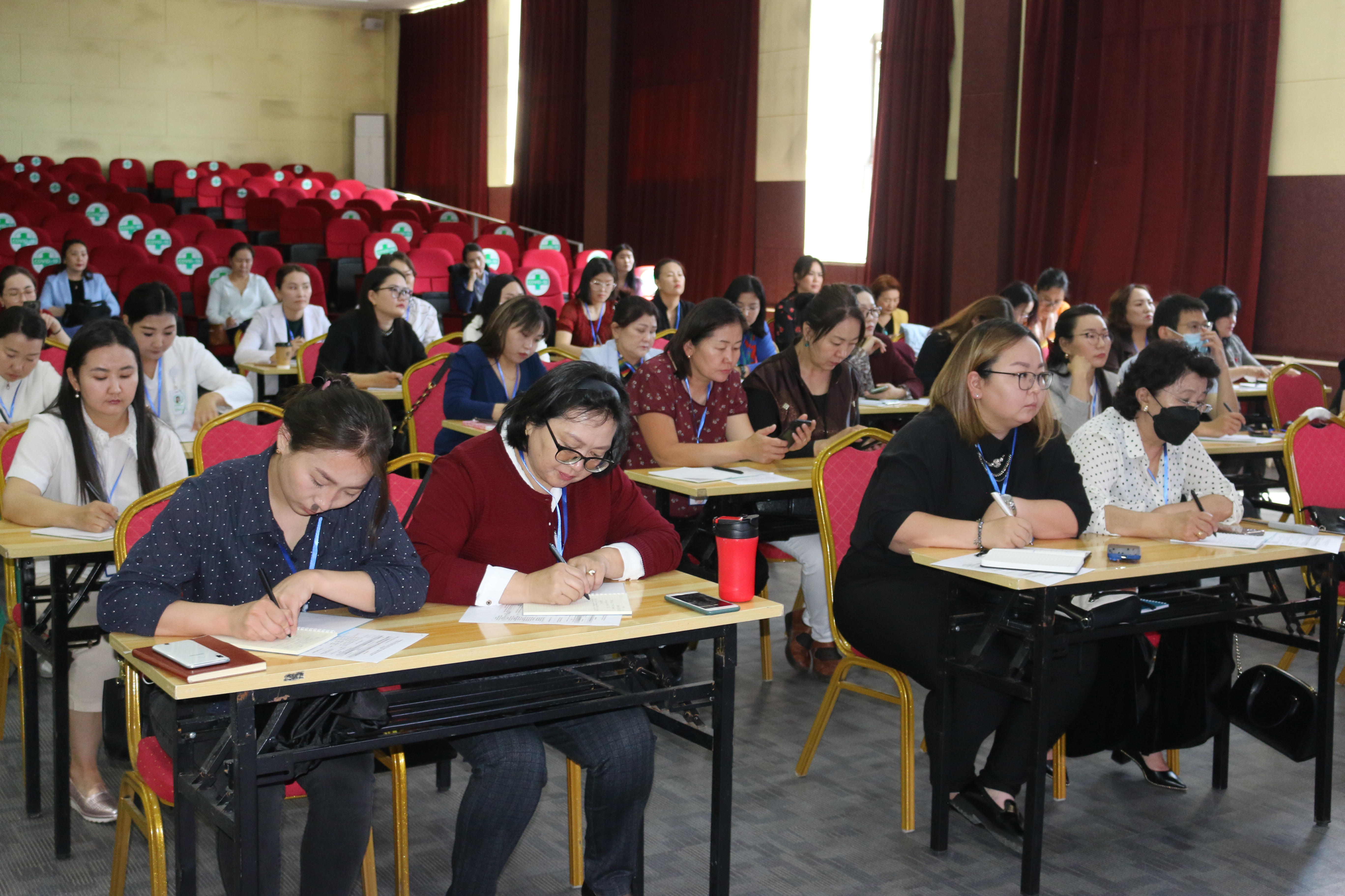 Уламжлалт анагаах ухааны тусламж, үйлчилгээний чанар, аюулгүй байдал сэдэвт сургалт боллоо