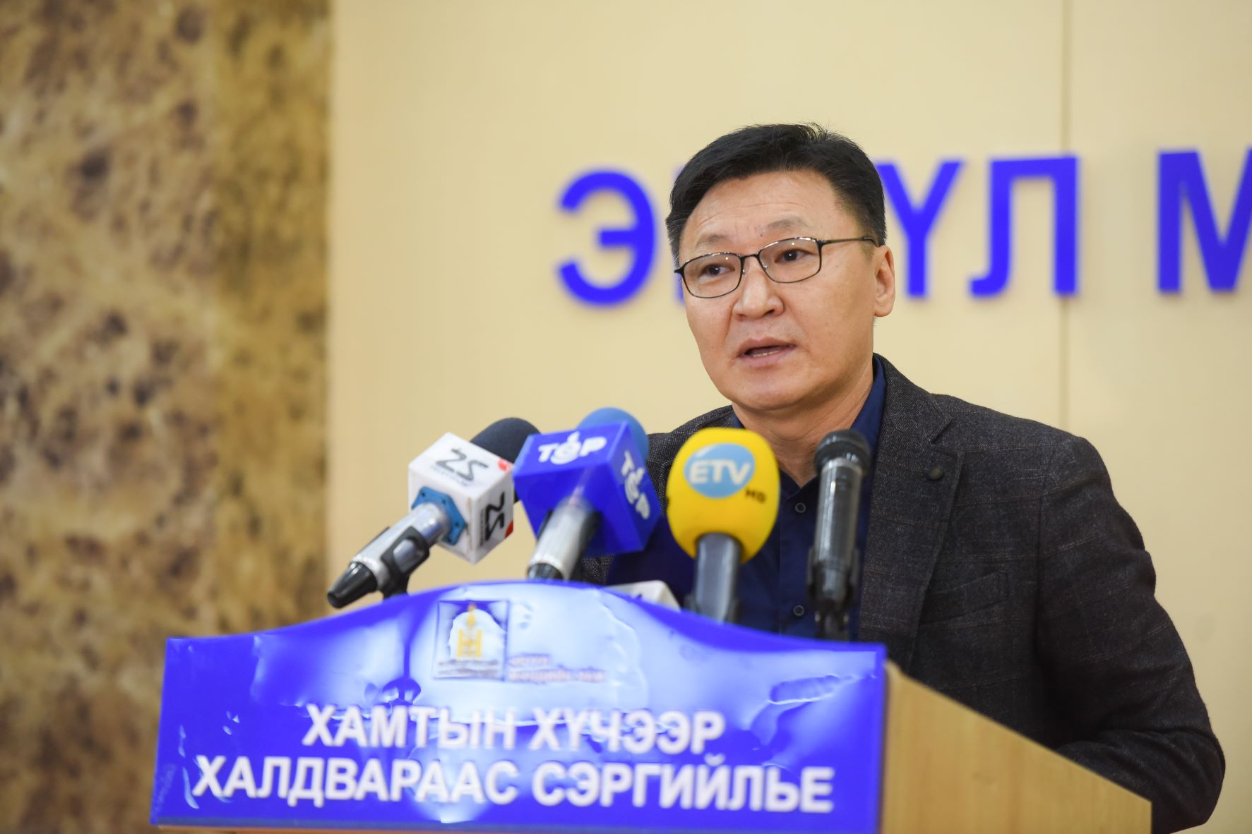 Ц.ТӨМӨР-ОЧИР: УГТЭ эмч, ажилчдын цалинг 40 хувь нэмэгдүүлснээр ажилчид 1,4-3,2 сая төгрөгийн цалинг гар дээрээ авч байна 