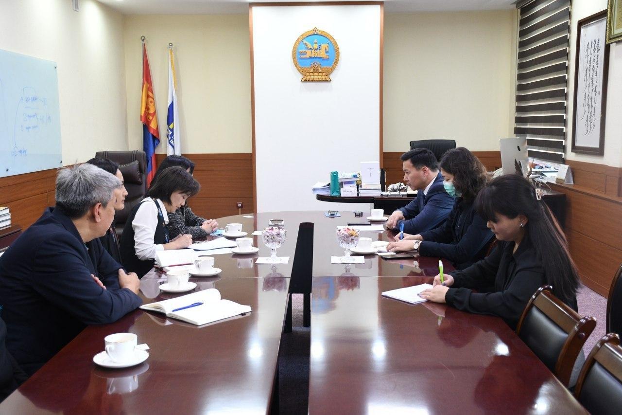 Нэгдсэн Үндэстний Байгууллагын Хүн амын сангийн Монгол Улс дахь Оффисын тэргүүн хатагтай Каори Ишикаваг хүлээн авч уулзав